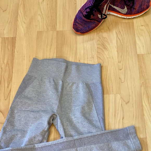 Gymshark seamless leggings size small grey - Picture 9 of 10